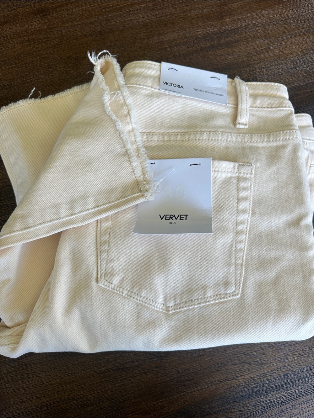 Vervet High-Rise Women’s Jeans in Cream